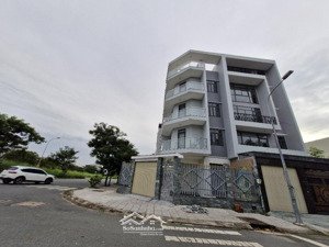 nhà 4 tầng mặt tiền tạ hiện, khu vực đảo kim cương quận 2, ngang 7m hiếm có