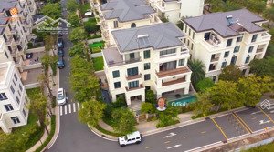 cho thuê biệt thự vinhomes bason: dtsd 560m2, dt đất 225m2-140tr/t; dtsd 820m2, dt đất 325m-189tr/t