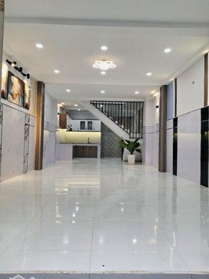 bán gấp nhà riêng tại ngã 4 bốn xã, tân phú, 4,9 tỷ, 48 m2