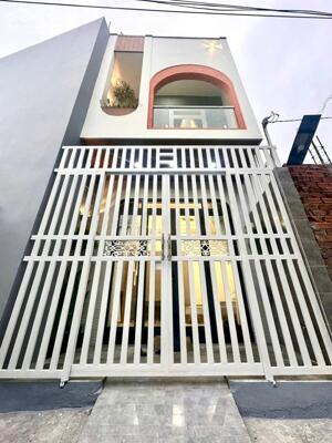 Nhà trệt lầu đường Trần Văn Ơn - Kế bên trường Đại Học Kỹ Thuật Công Nghệ