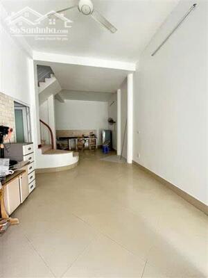 Lạc Long Quân - ngõ nông, thông - 100m ra Hồ Tây - nhà dân xây - 65m2x6 tầng giá nhỉnh 9 tỷ.