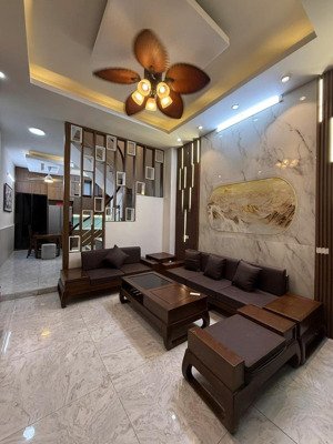 bán nhà kim ngưu kinh doanh - 43m2 , mt4,2 , 4tang (9,7ty) quận hai bà trưng - 8met ra oto, siêu h