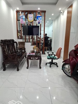 nhà riêng tại đường ỷ la, phường dương nội