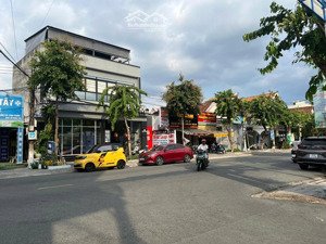 bán nhà phố mặt tiền dòng tiền ổn định trung tâm thủ dầu một