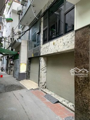 siêu phẩm cầu giấy-ngõ thông kinh doanh-5 tầng full nội thất-ô tô đỗ cửa-giá nhỉnh 13 tỷ