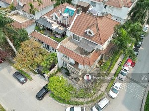 bán biệt thự ciputra, tây hồ, khu g lô góc sân vườn, 320m2, 3tầng, mt36m, 135tỷ chủ bán kín giá tốt