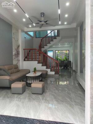 Bán nhà ngõ phố Phan Chu Trinh, Tây Hải Phòng, 50m2, 3 tầng, 3 ngủ, mặt tiền 4m, chỉ 2.17 tỷ