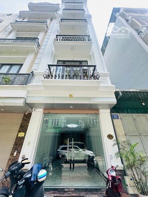 phân lô vỉa hè oto tránh 7 tầng thang máy nội thất xịn ở + kinh doanh vp đỉnh