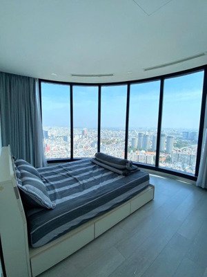 (3pn vòng cung) cho thuê 3pn vinhomes golden river view vòng cung giá chỉ 38 triệu/ tháng