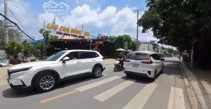 bán đất hiếm vị trí đẹp hẻm 10m vườn lài q12 ngang 10m 300m2 tặng gpxd 7 tầng 24.8 tỷ. 