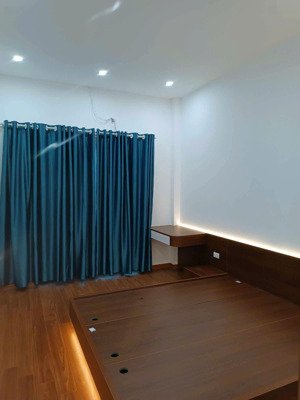 bán nhà mới 34m2 x 5 tầng trung văn cạnh vin greenbay & 6 tòa chung cư vinaconex,ngõ to, tc 6 tỷ bé