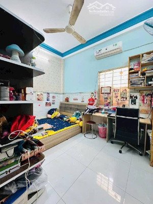 bán nhà - sát vòng xoay đầm sen - 56m2 - hẻm 6m - 7 tỷ hơn