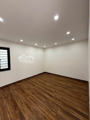 nhà 5 tầng ba bước ra phố ngõ thông tứ phía - siêu tiện ích - gần trường vĩnh tuy