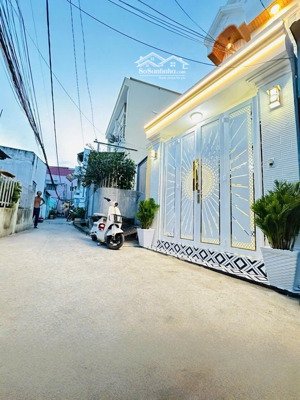 bán nhà, nhà bè, xã phú xuân, đường dương cát lợi, 42m2 nhà 2 tầng full nt, giá 3,89 tỷ ht bank.