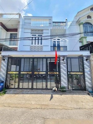 bán nhà đường phạm hữu lầu 84m2 giá chỉ 4.6ty phường di an cường làm việc chính chủ