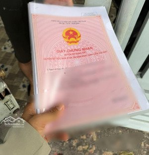 hang hot - bán gấp lô đất 50m2 2,9tỷ đường 6m dân cư kín p phú hữu sổ hồng bao sang tên 