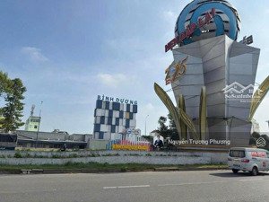 đất vị trí siêu đẹp ngay cổng chào bình dương cũ - cạnh bệnh viện hạnh phúc - cách quốc lộ 13 100m