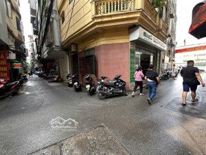 nhà đẹp full đồ lê thanh nghị đối diện bệnh viện bạch mai