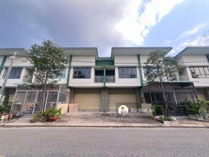 bán căn shophouse oasis city 85m2 full thổ cư, vị trí đẹp, sát trường mầm non, kế góc, sổ hồng sẵn