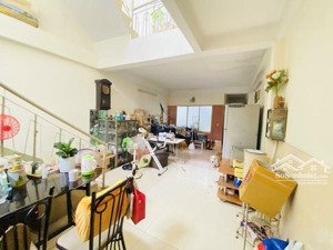 gấp bán nhà mặt tiền đường nguyễn văn cừ, quận 5 giáp quận 1 - 186m2 (4.4 x 46) sổ vuông, không qh.