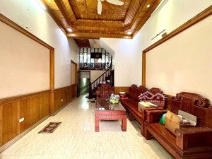 bán nhà phú diễn phân lô ôtô tránh ngõ thông nhà dân xây 55m2, giá: 9.x tỷ.