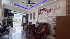 khu phố: tân long _ tân đông hiệp _ dĩ an _ binh dương diện tích: 69,5m (4,4m x 15,8m) + nhà 1 tr