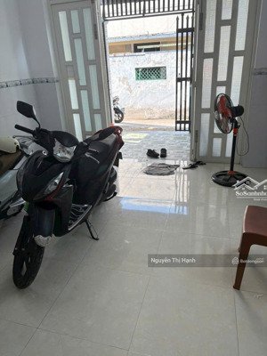 nhà hiếm ngay chung cư lan phương, trường thọ, thủ đức - sân để xe rộng, phòng khách & bếp thoáng