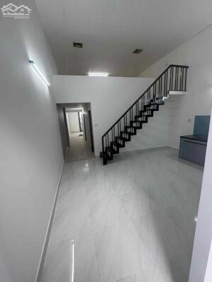 HÓT _ BÁN NHÀ GÁC ĐÚC NGUYỄN CÔNG HOAN NGAY BẾN XE _ 100M² _ KIỆT 2.5 M _ GIÁ 2.99 TỶ