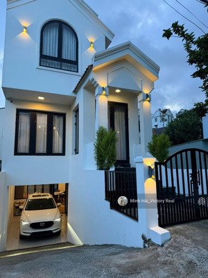 bán villa 2 mặt tiền xe hơi kqh ngô quyền, p.6, phường cam ly đà lạt