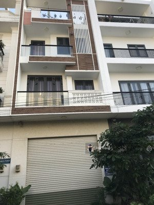 bán nhà hẻm 1/ ngay cổng đh văn lang - đang khai thác 40tr/tháng - nhà mới 5 tầng ngang đẹp 5m