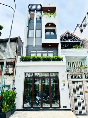 nhà phố 4 tầng mới hoàn thiện full nội thất cao cấp khu dân cư phú mỹ q7 liền kề phú mỹ hưng