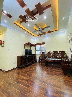 hàng hiếm! bán gấp ch 80m2, giá chỉ 3. x tỷ, 3pn, 2wc, full nội thất. lh: 