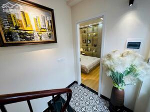 Bán nhà Khương Đình thiết kế đẳng cấp nội thất sang xịn 5 tầng mới đẹp 43m giá 8.95 tỷ ,tiện ích bạt ngàn .