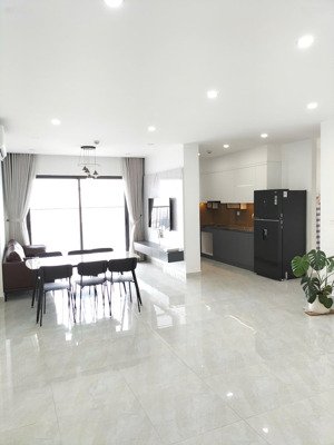 cho thuê căn 3pn toà f đủ nội thất giá 15tr/th vào ở luôn, liên hệ em trung 