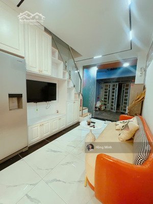 quận 1 ngay phố tây bùi viện - 10m ra mặt tiền bùi viện - 44m2 - 2pn - giá 5,15 tỷ