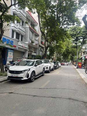 bán nhà căn hiếm, mặt phố trung yên, cầu giấy. 90m2/5t mt 5 mét. vỉa hè rộng, không gian thoáng mát