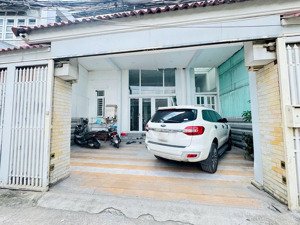 bán biệt thự mini trường thọ - thủ đức - 135m2 - 4 tầng - có thang máy - hẻm xe hơi - gần ga metro