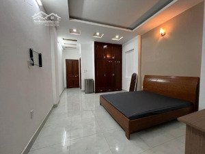 mặt tiền dương quảng hàm - phường 6 - gò vấp - 112m2 - trệt 3 lầu - 12 phòng - chỉ hơn 10 tỷ