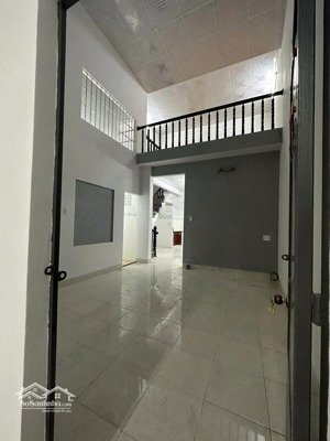 nhà mặt tiền bà triệu / nha trang ( cách dg thái nguyên 12m ) mặt tiền kinh doanh