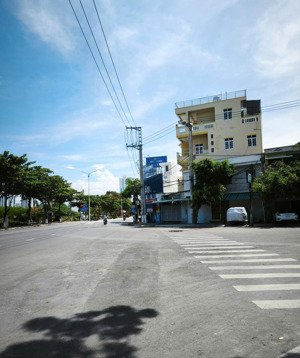 đất đẹp gần đường biển phạm văn đồng