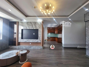 chính chủ bán căn hộ trung tâm hà đông. căn 3n2wc full nội thất đẹp 4.75 tỷ, có sổ hông