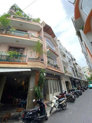 siêu hiếm -biệt thự duy nhất mặt tiền khu hoa lan p7 phú nhuân.dt: 5 x8m.cn:40m2.giá:16,8 tỷ.