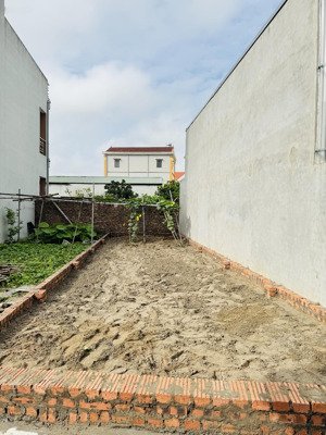 bán đất nền lại đà hàng xóm vinhomes global gate đông anh