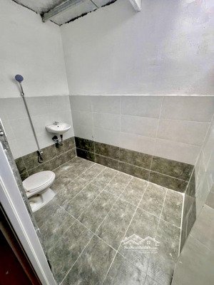 cho thuê nhà riêng 482 lê quang định, 14 triệu, 150m2, 3pn, 4wc, bình thạnh