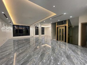 biệt thự góc vinhomes ocean park 1, mặt tiền 20m, trục 51m, full thang máy, giá chỉ 30 tỷ+