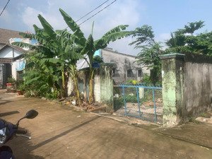 bán đất 1 sẹc đường lò lu, quận 9 giá 10,5 tỷ/281m2