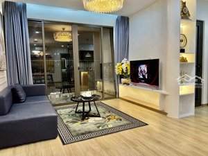 độc quyền bán căn hộ 63m2 2pn 2vs +full nội thất giá 5.1 tỷ tại pcc1 triều khúc lh 0856083***