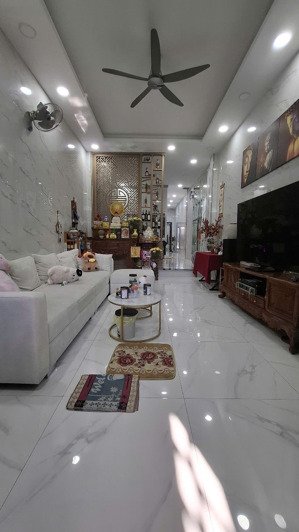 bán nhà đẹp gần trường thpt bà điểm 138m2 hẻm 4m thông sổ vuông không lộ giới tặng nt xịn giá rẻ