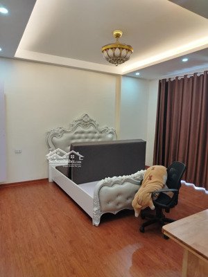 cho thuê nhà ngọc thụy long biên- gần chợ ngọc thụy-đường hồng tiến-trường việt pháp - khu khai sơn