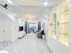 tòa t4-2pn full nội thất mới, view cự kì thoáng không bị chắn tại masteri thảo điền, xem nhà 24/7